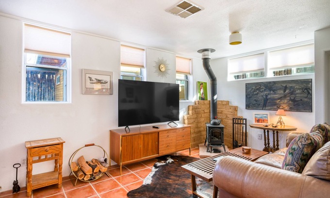 Santa Fe House | Serene dog-friendly home with wood stove, washer/dryer, patio, deck, & WiFi
