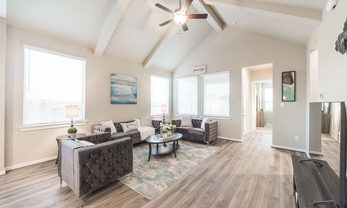 Sienna Plantation House | Serene Escape at Crossing Oak: Your Perfect Getaway Awaits Here Today! #40872