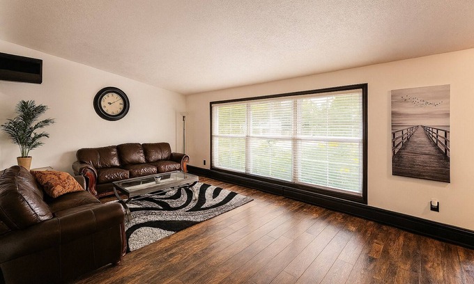 Wyoming House | Serene Family Home: Sleeps 16!
