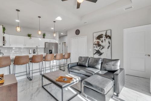Westminister Apartment | Serene Golf View Retreat Duplex