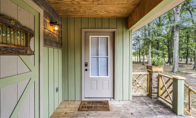 Starkville House | Serene | Handmade | Hideaway