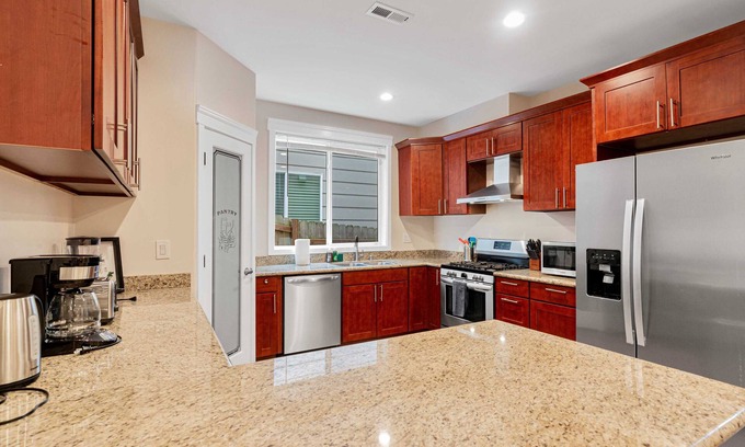 Kent House | Serene Haven On SE 101st Pl #41907