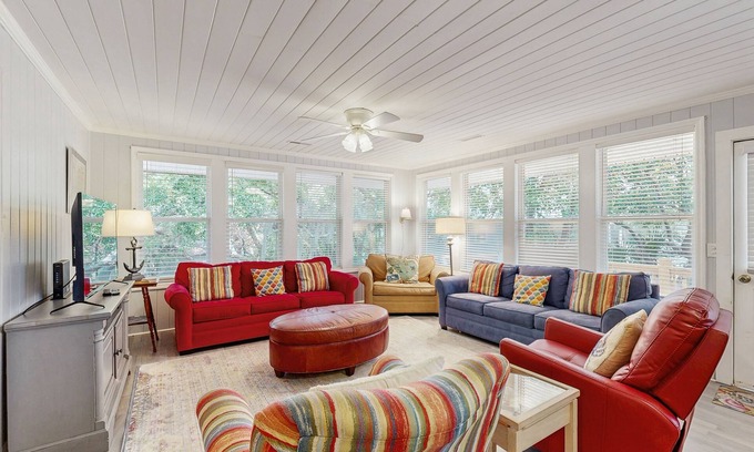 Edisto Island House | Serene home with outdoor deck, close to Beach Access and Attractions