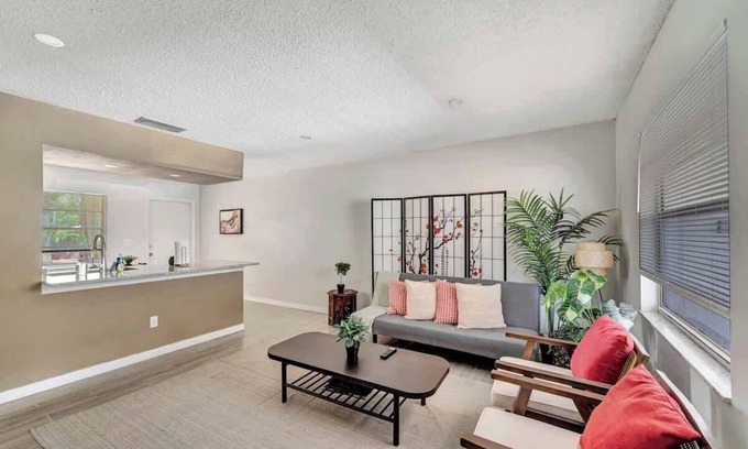 Bayou Oaks House | Serene Japandi Getaway, Near Art & Beaches