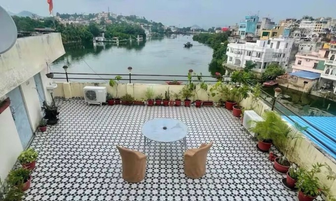Lake Swaroop Sagar Apartment | Serene Lakeside Stay with HotTub & Private Terrace