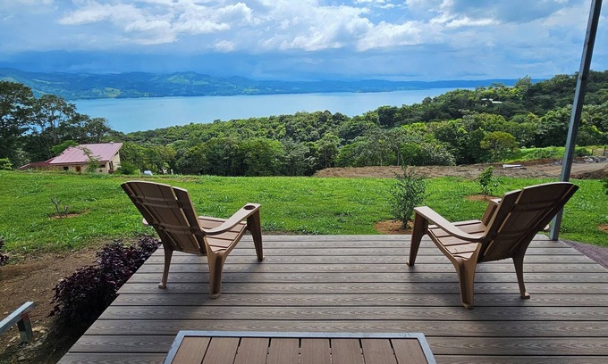 Arenal House | Serene mountain top retreat