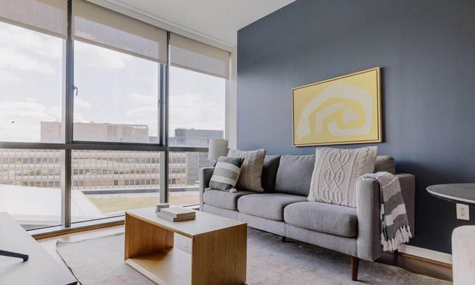North Bethesda Apartment | Serene N Bethesda 1BR w/Rooftop Pool & W/D, nr Coffee, by Blueground