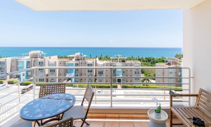 Maunabo Apartment | Serene Oasis - ocean view retreat for the whole family. 5 min from the beach!