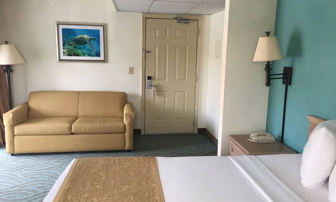 Seabreeze Park Hotel | Serene Oceanfront Escape | Private Balcony w/Breathtaking Views of the Ocean