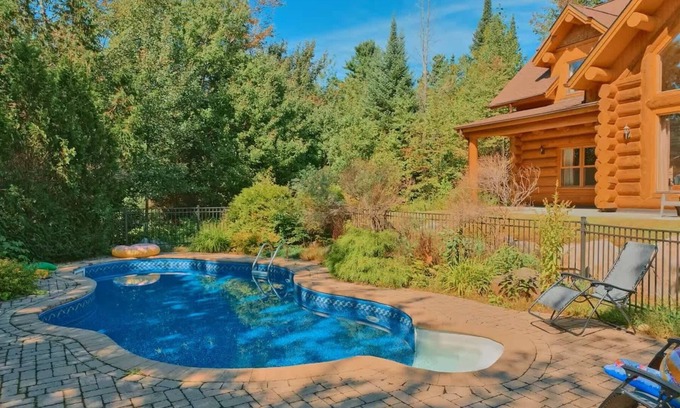 Fiddler Lake Resort Ski Chalet | Serene Private Escape, Pool, Hot Tub, Sauna, Views