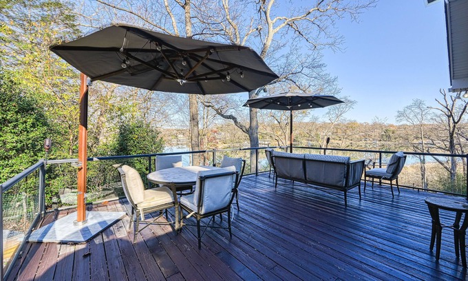 Arden-on-the-Severn House | Serene, riverfront home with deck, balcony, kitchen & fireplace - dog-friendly