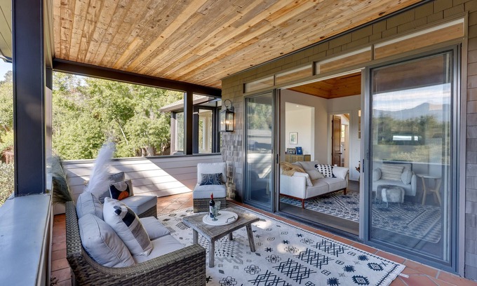 San Anselmo House | Serene San Anselmo Hideaway w/Private Hot Tub!