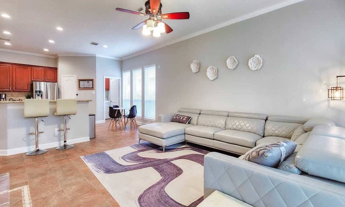 Jersey Village House | Serene Sky on Cherry Hills Dr