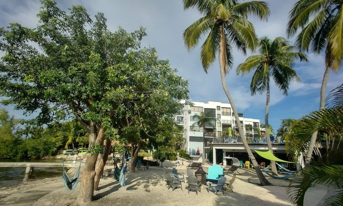 Key Largo Condo | Serene Sunsets Await - Tropical Island Getaway Without The Extensive Travel