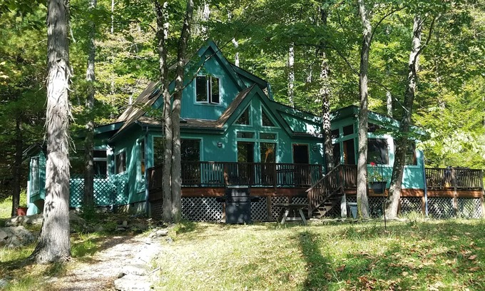 Willow House | Serene Woodstock Oasis, Sauna/Steam Shower, Cook's Kitchen. Top Reviews.
