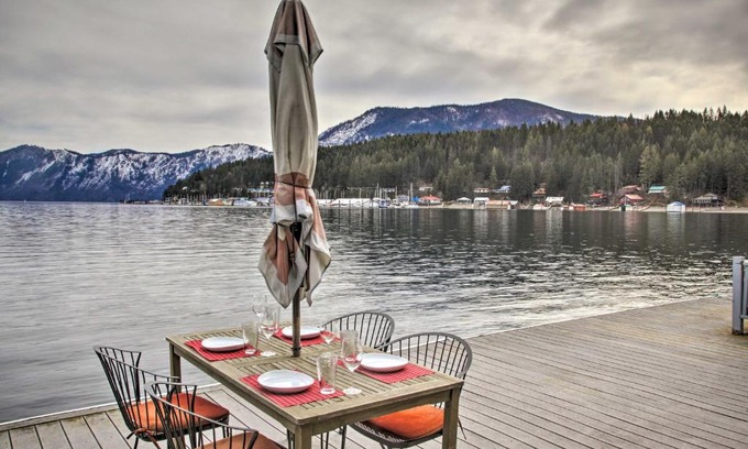 Bayview House | Serenity at Scenic Bay Floating Cottage with Views!