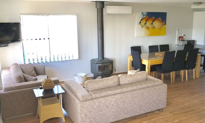 Peppermint Grove Beach House | Serenity Now - terrific beach location