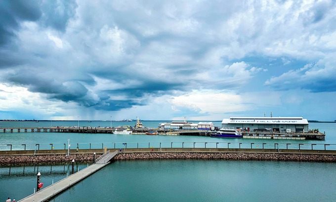 Darwin City Centre Apartment | Serenity Blue Waters at Darwin Waterfront