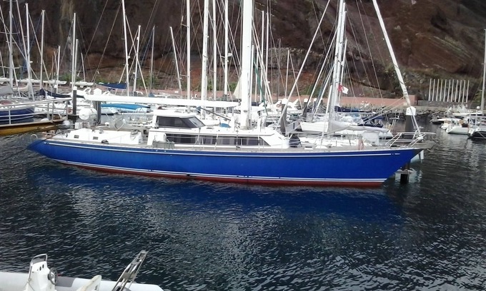 Santurce Boat Rental | Serenity Boatel, standard cabin in San Juan
