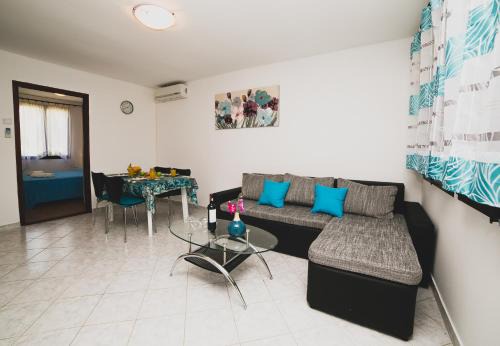 Vrsi Apartment | Serenity by the sea #2 - private terrace
