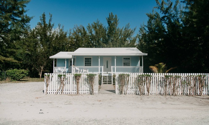 Schooner Bay Cottage | Serenity Cottage at Casuarina Point
