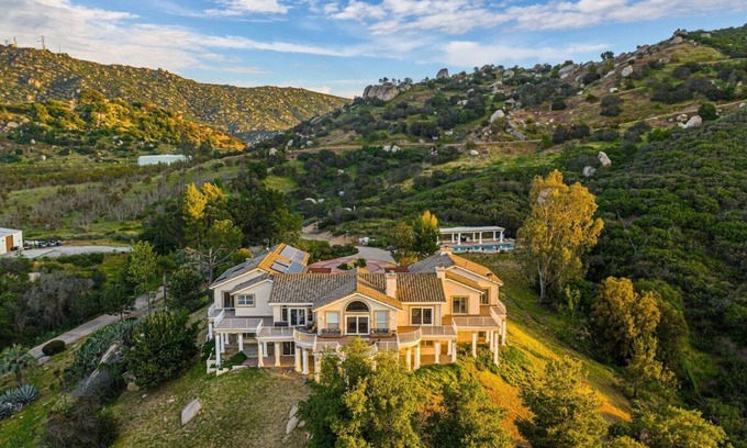 Ramona Villa | Serenity Estate | 9200 SQFT Mansion | Pool + Views
