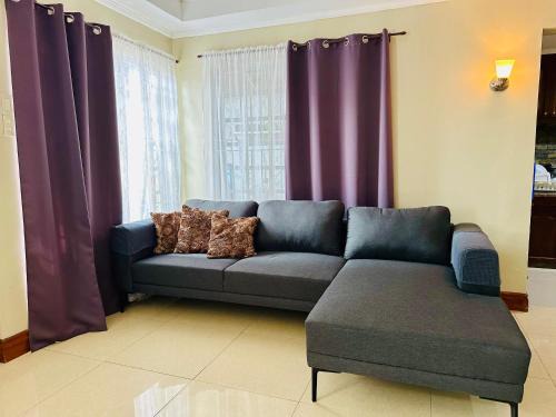 Jaro House | Serenity Home - 4 bedroom home