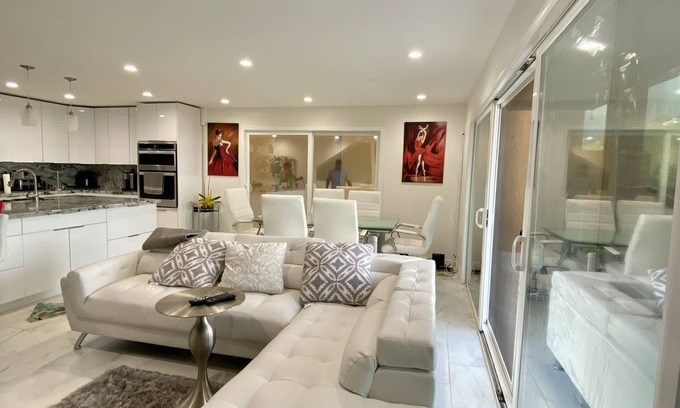Kahala House | Serenity in the Sky!