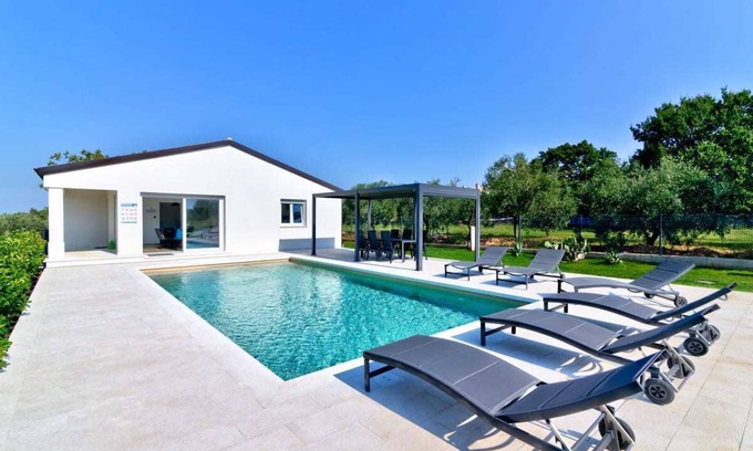 Orbanici Villa | Serenity Majora Villa