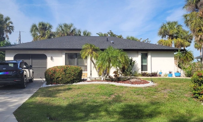Port Charlotte House | SERENITY NOW. SWFL COZY BUNGALOW, WITH A PRIVATE POOL - PET FRIENDLY