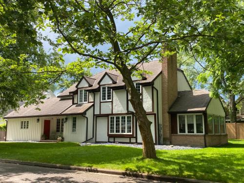 Historic Old Town Bed & Breakfast | Serenity on the Lake
