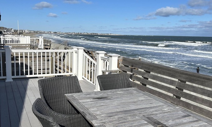 Green Harbor-Cedar Crest House | Serenity on the shore! Your seaside retreat awaits!