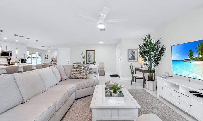 Delray Beach House | Serenity Sands Delray Beach Oasis - Modern Getaway!