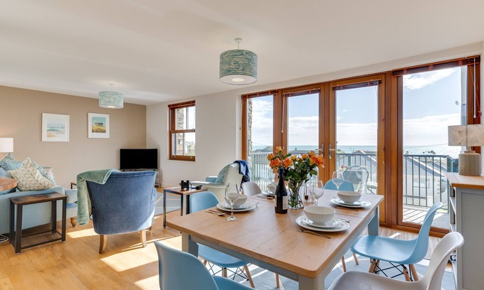 Praa Sands Apartment | Serenity - Two Bedroom Apartment, Sleeps 4