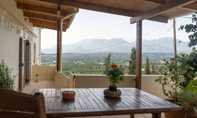 Kouses Apartment | Serenity View apartment