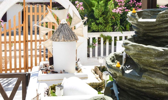 Livadi Apartment | Serifos budget friendly next to the beach for 4