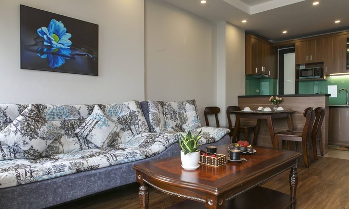 Yen Phu Apartment | Service Apartment/w balcony near West Lake/w quiet location