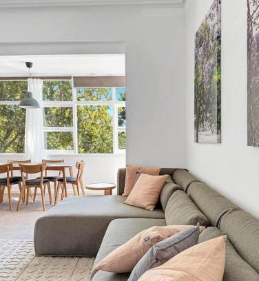 North Sydney Apartment | Serviced Luxury Condo, Parkside, moments to metro