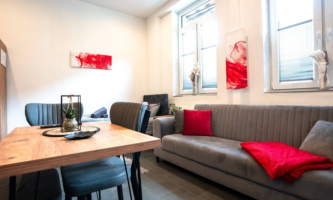 Hochlarmark Apartment | Serviceroom24 - Apartment 1 in Recklinghausen Hoch Wlan - TV - 24-7 Check-in