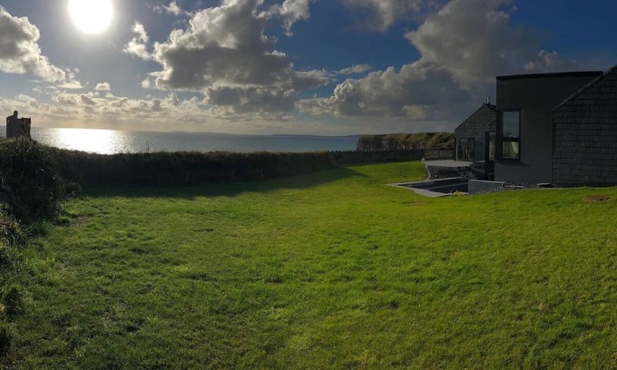 Ballybunion House | Set on the Wild Atlantic Way, modern house offering total luxury.