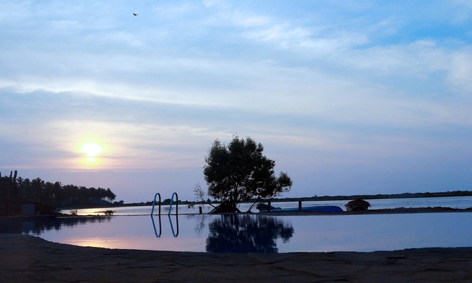 Kudawa Hotel | Seth Dev Lagoon Chalets Kalpitiya