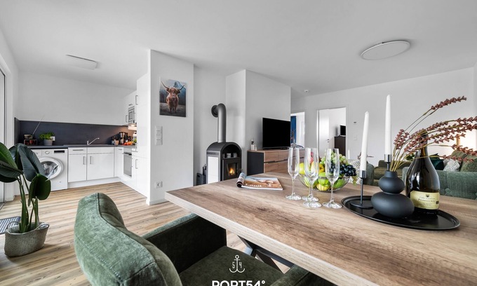 Busum Apartment | Seute Deern - close to the beach and the North Sea, fireplace, terrace
