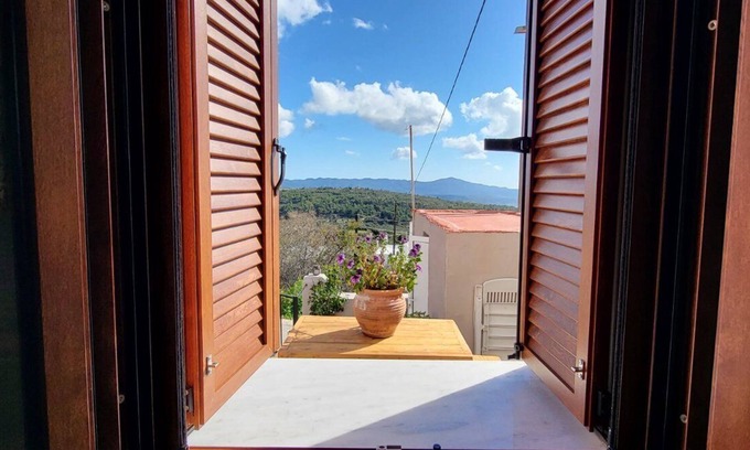 Monolithos House | Seva Monolithos House-Traditional House in Monolithos