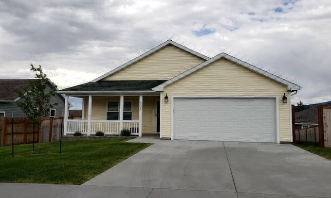 Livingston House | Seven Sisters Home Away from Home