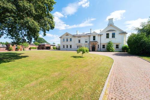 Stourport-on-Severn House | Severn Manor Country Estate