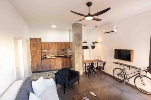 San Jose Obrero Apartment | Sevilla Industrial Flat