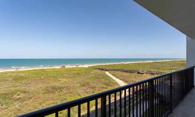 South Padre Island Condo | Seville 405 - Beachfront Condo Private Balcony, 2 Pools