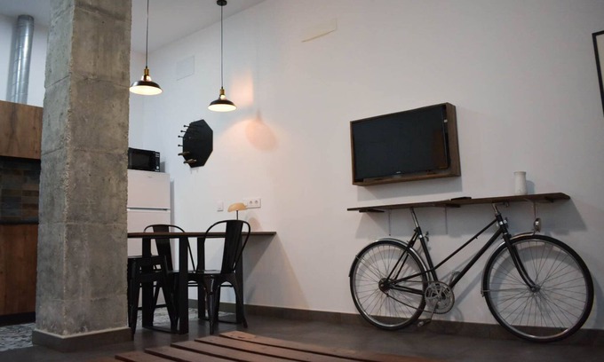 San Jose Obrero Apartment | Seville Industrial Flat