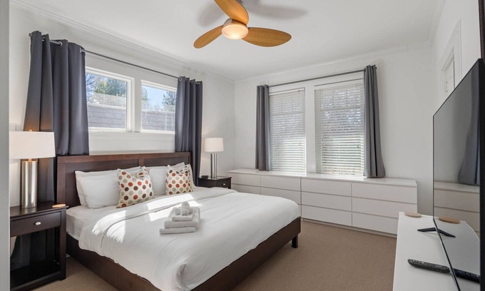 Buckhead Apartment | (SH) Rare Serviced 3-BR in Secluded and Peaceful Neighborhood