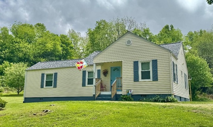 Blountville House | Shabby Chic